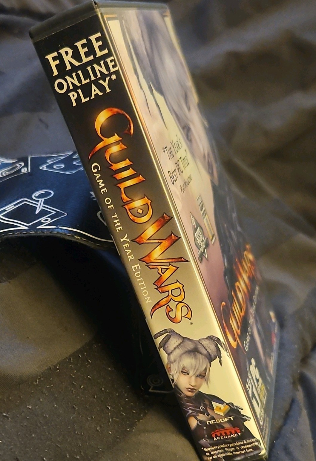 Guild Wars 1 & 2 Game of the Year Edition PC NCsoft Free Online Play MMORPG 2006