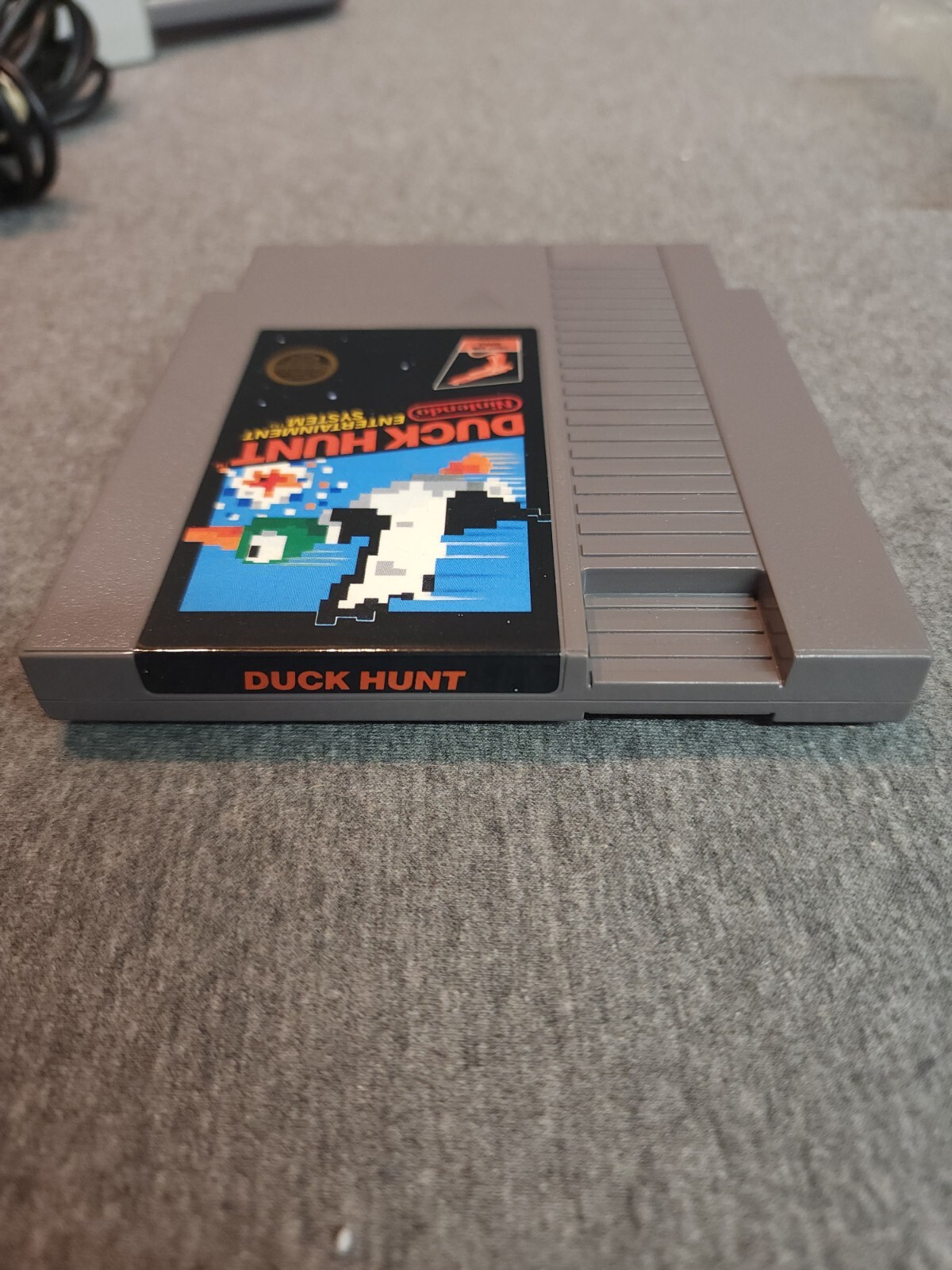 Duck Hunt NES Nintendo Entertainment 5-Screw, Unpunched Black Box!!READ