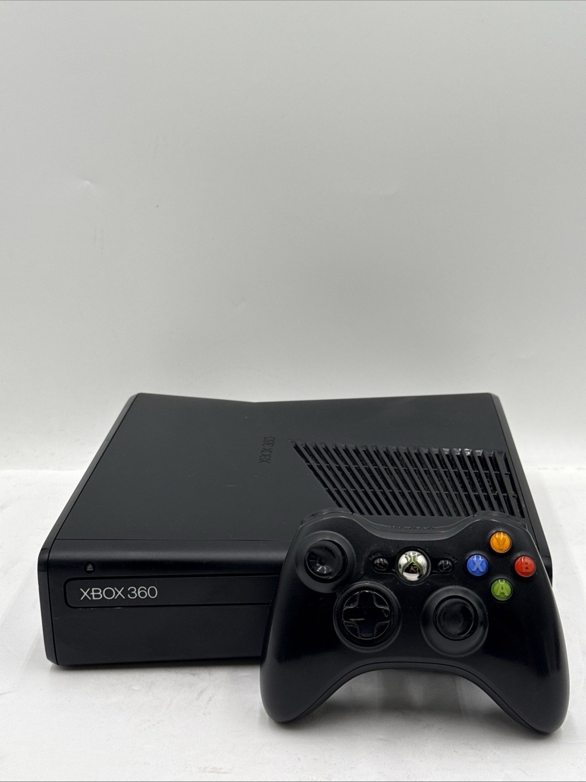 Microsoft Xbox 360 Slim Console Model 1439 4GB + Controller & Cables – Working