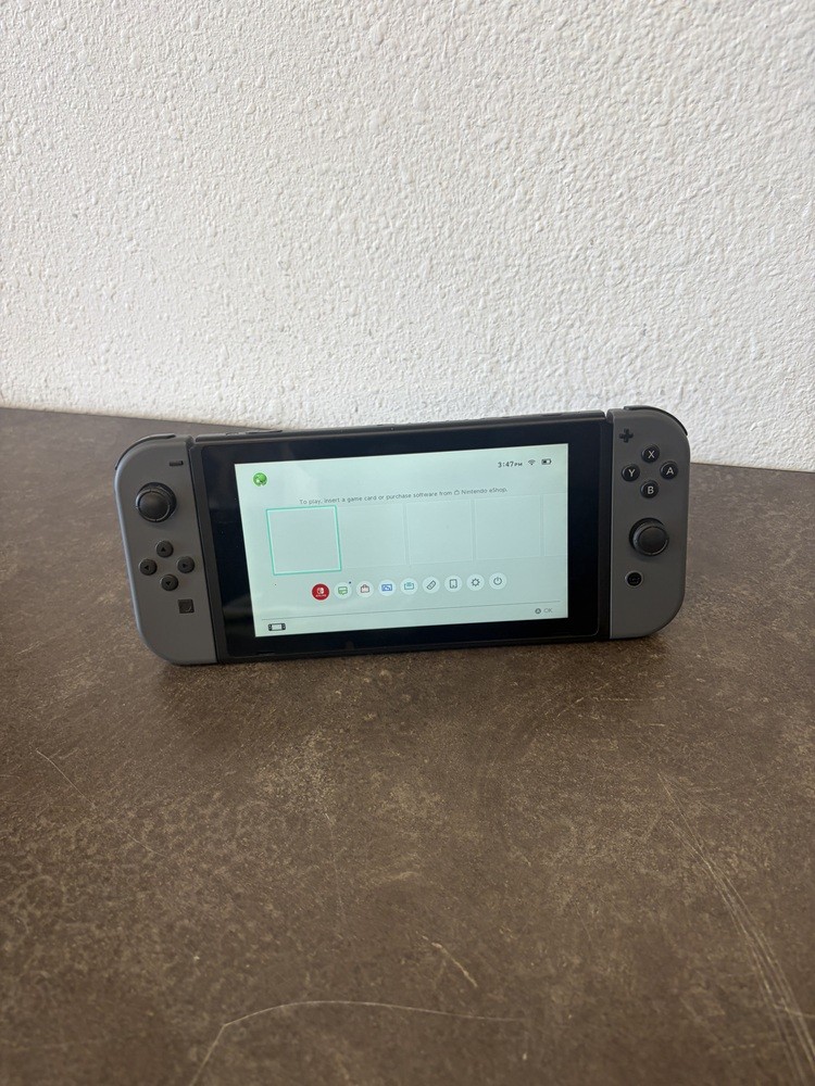 NINTENDO SWITCH HAC-001(-01) WITH GRAY JOY CON DOCK