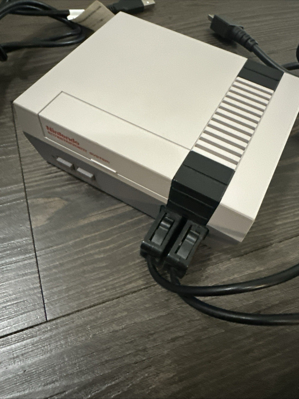 Nintendo NES Classic Edition Entertainment System CLV-001 With 2 Controllers