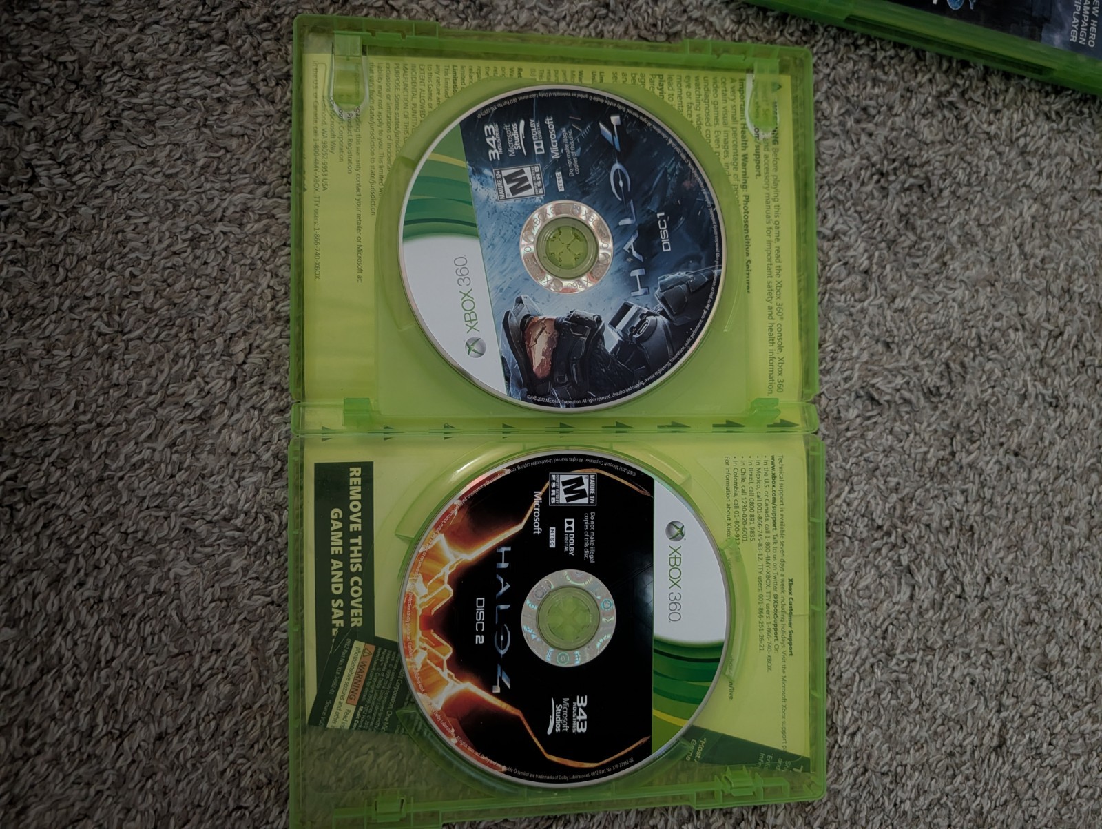 Halo 4 Microsoft Xbox 360 Complete 2-Disc Set, 2012 Edition