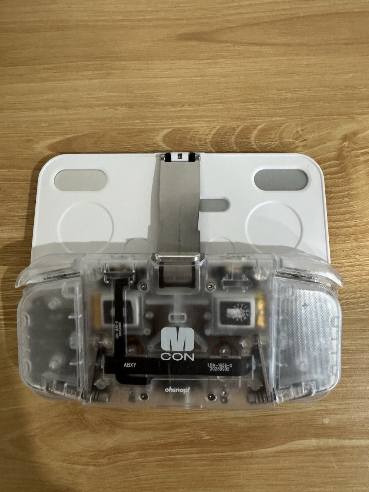 MCON Wireless MagSafe Controller for Apple Ios Clear KS Exclusive