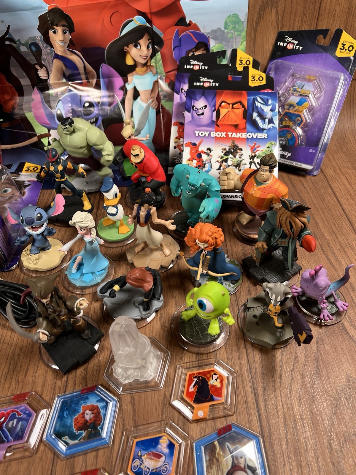 Disney Infinity Lot 20 Mixed Bulk Lot Wii / Xbox 360 3 Portals Star Wars