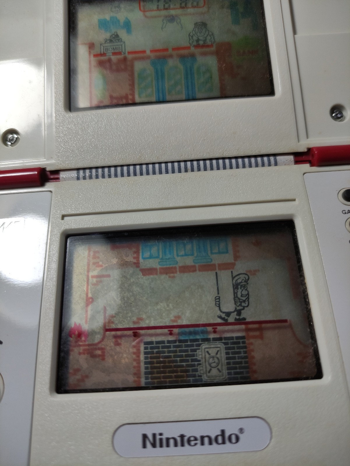 Vintage Nintendo Safe buster Multi Scren Game and watch cib complete pocket size