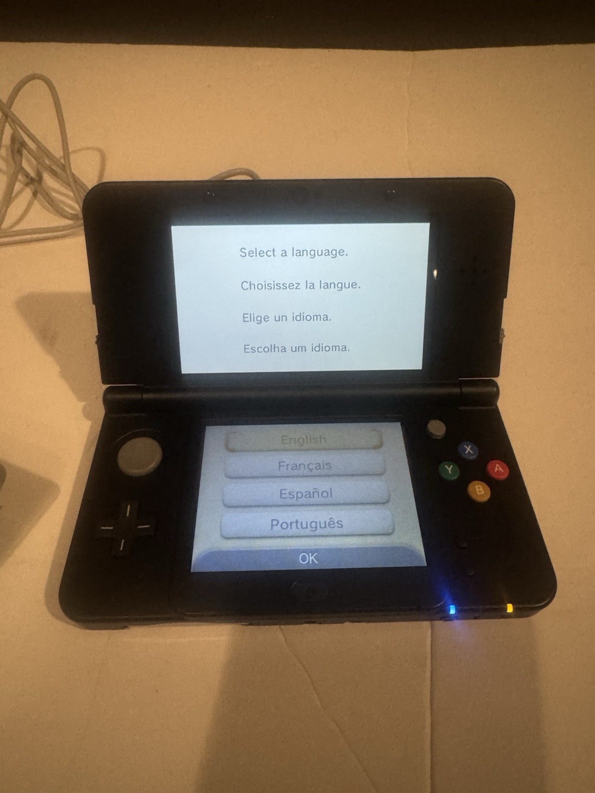 Nintendo 3DS – Original Super Mario Edition (Black Friday) w/charger