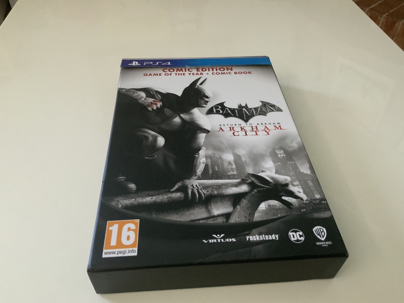 Batman: Arkham City – Return to Arkham Comic Edition – Ed. limited – new