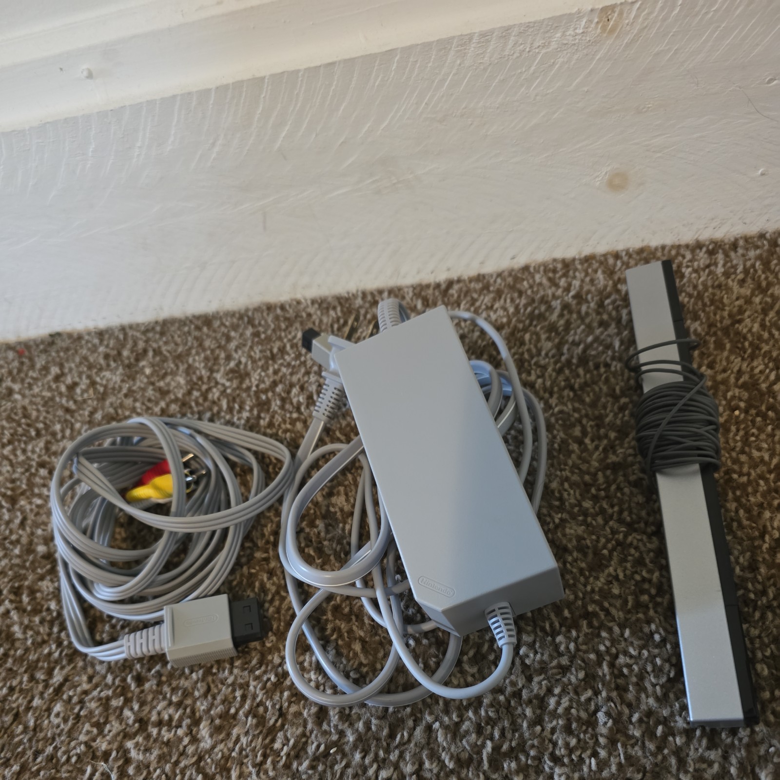 Nintendo Wii W/ Wii Sports! Console + 4 Games Pre-owned Tested