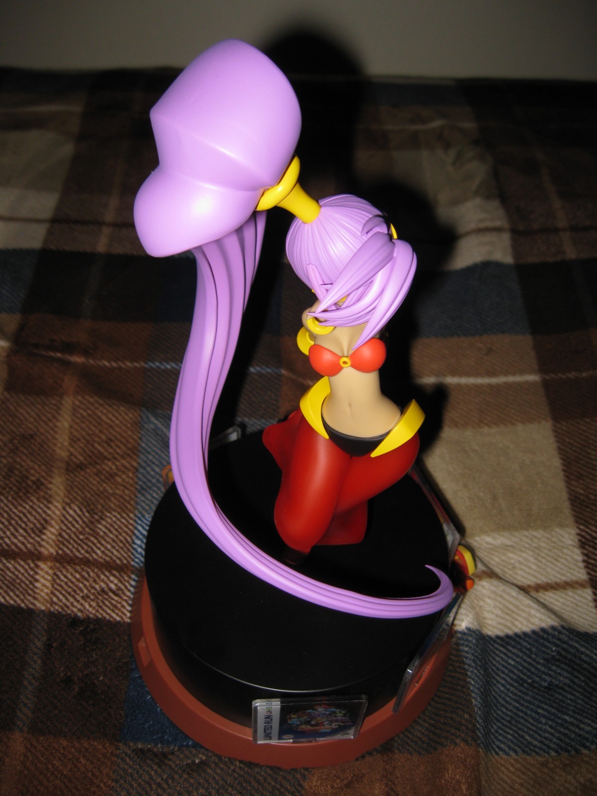 Shantae – Limited Run Games 20th Anniversary Statue + Acrylics (Box Damage)