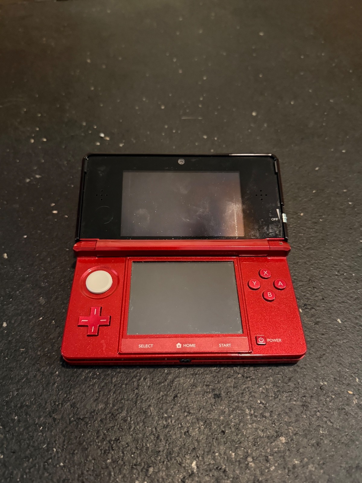 Nintendo 3DS Handheld System – Flame Red