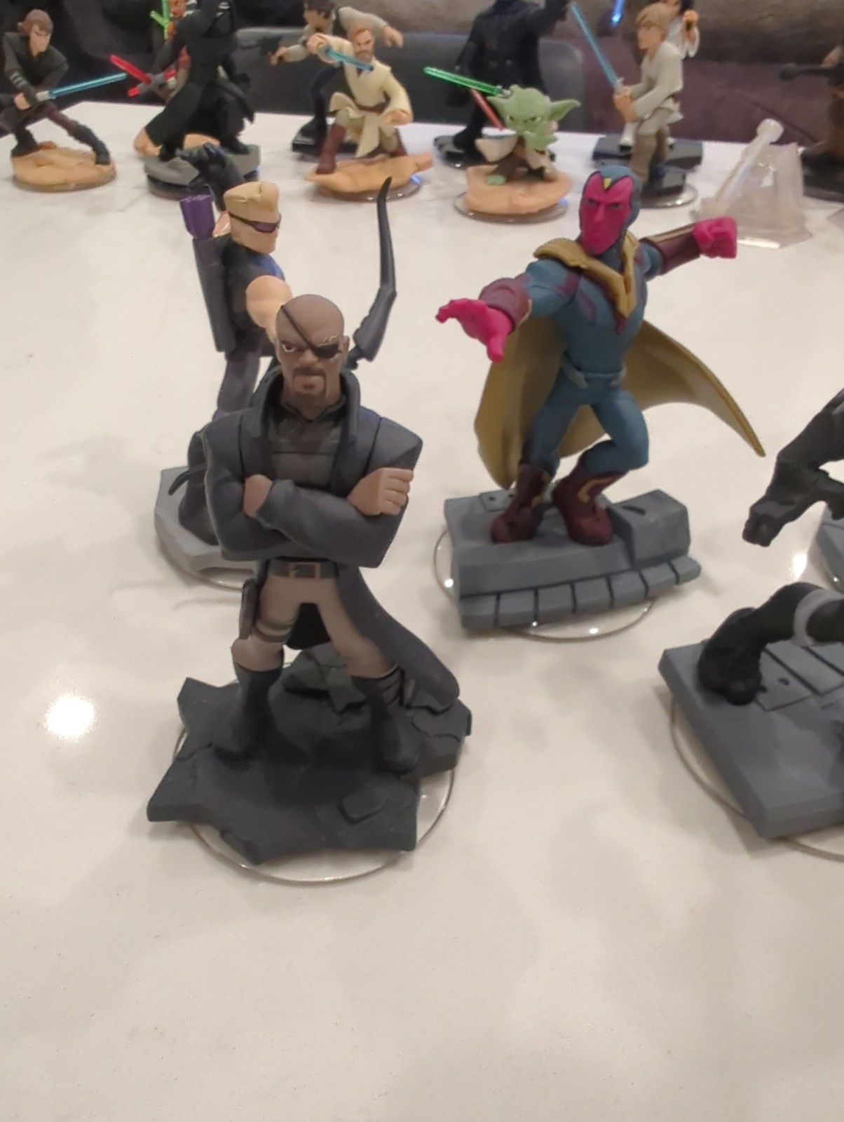 Disney Infinity 2.0 3.0 Marvel Lot Captain America, Hulkbuster, Iron Man, Hulk