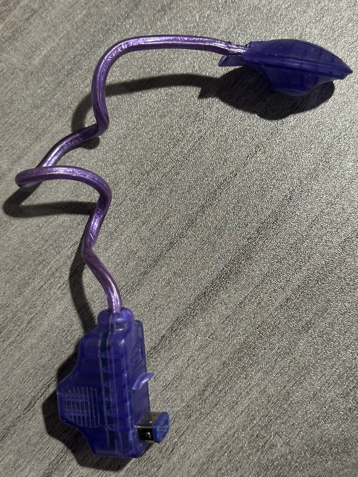 Nyko Interact Worm Light for Nintendo Game Boy & Gameboy Color Atomic Purple