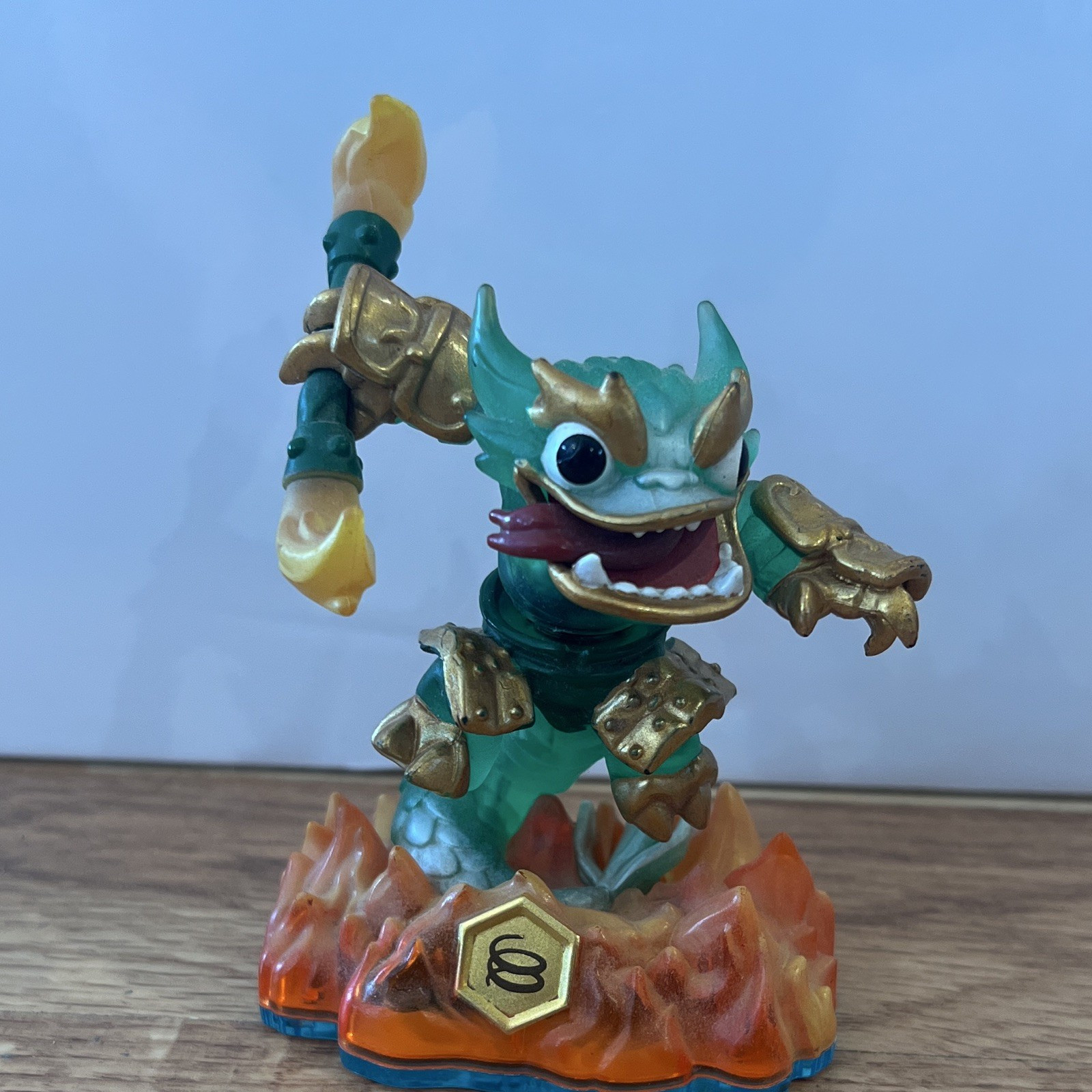 Activision Skylanders Lightcore Ignitor Character Figure Swap Force E1143A