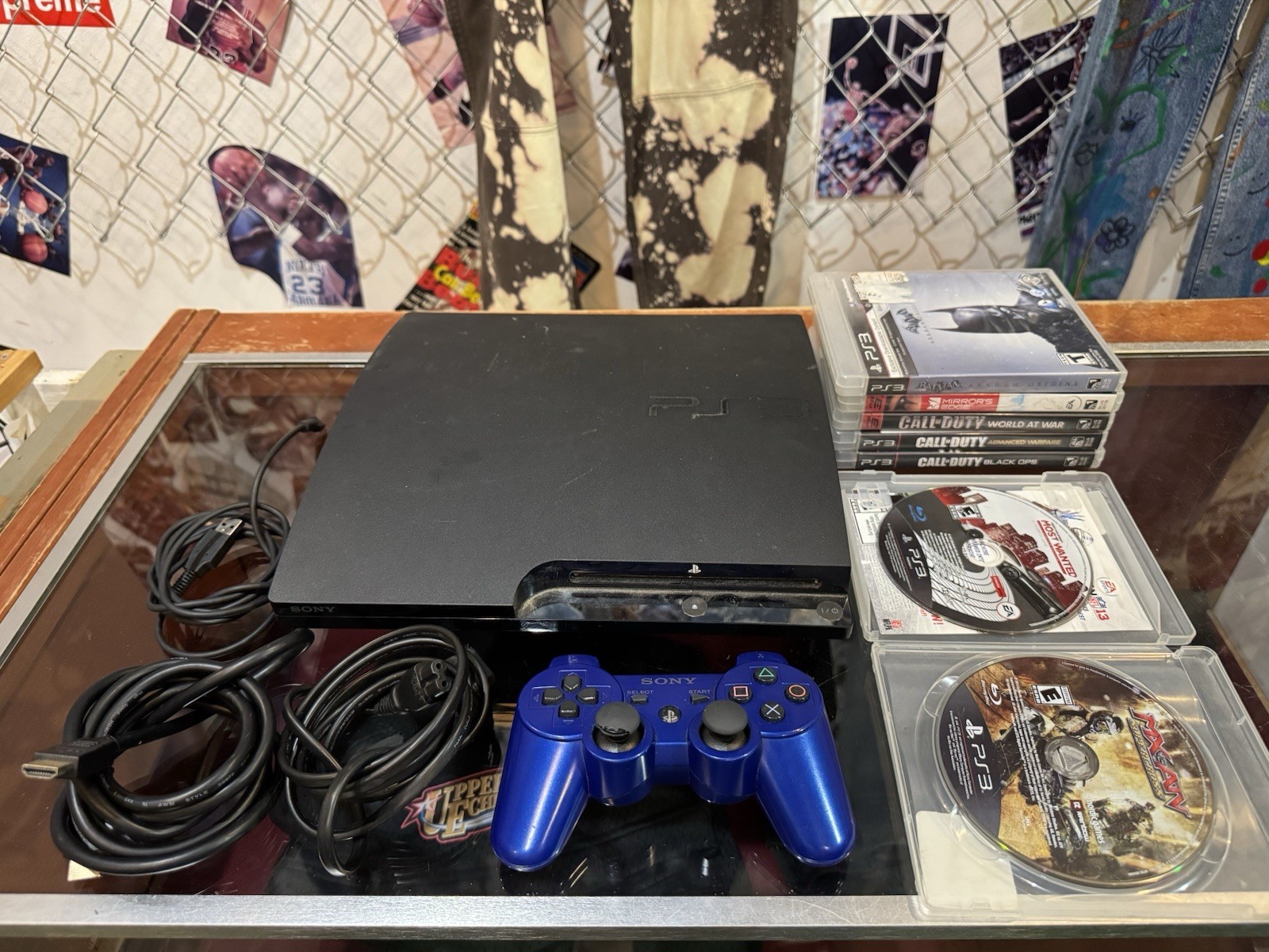 Sony PS3 Slim 320GB Console Bundle 7 Games