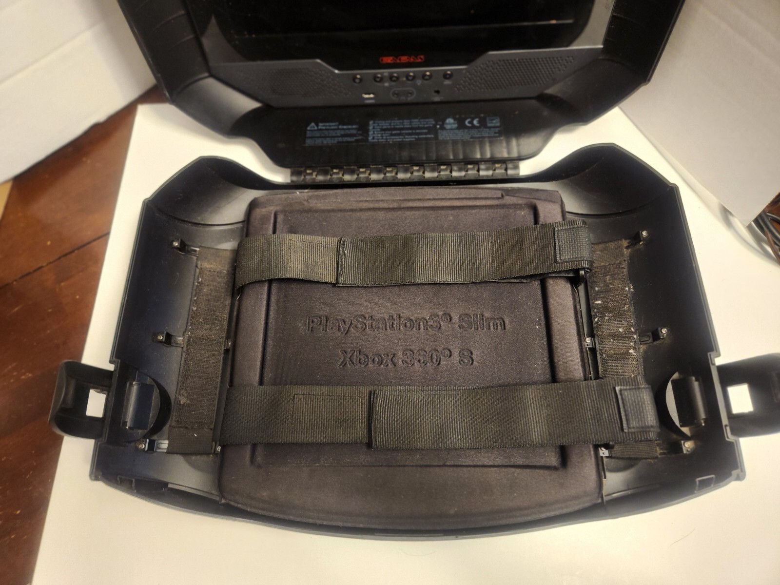 Gaems G155 15.5″ Portable Personal Gaming Monitor, Power Cord, Tested Working