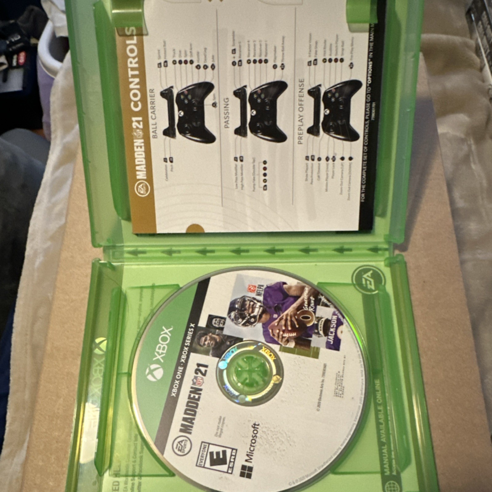 Electronic Arts Madden NFL 21 Xbox One Series X Sports American Football Manual