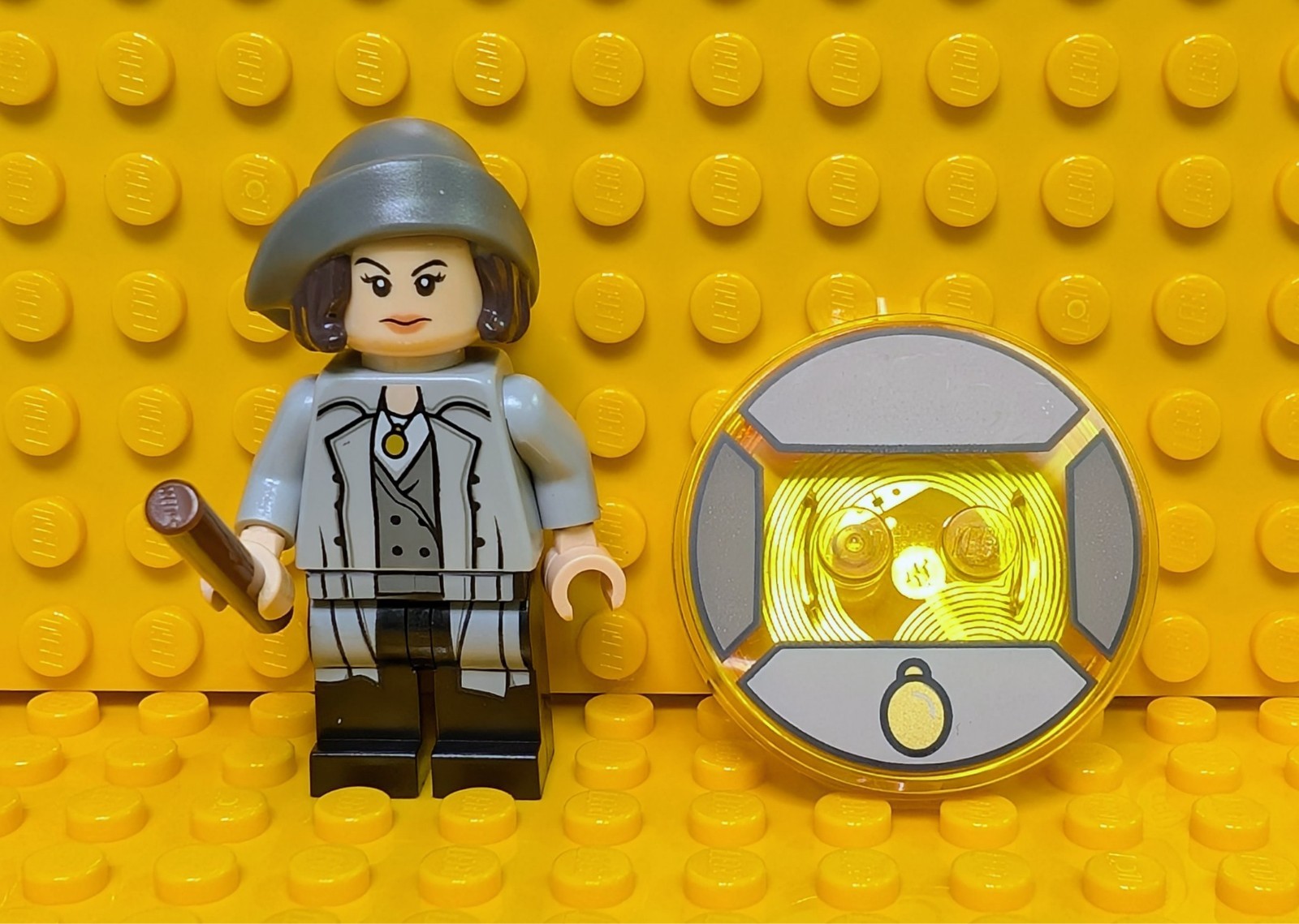 Genuine LEGO Dimensions- Tina Goldstein, Wand & Toy Tag (from Lego # 71257)