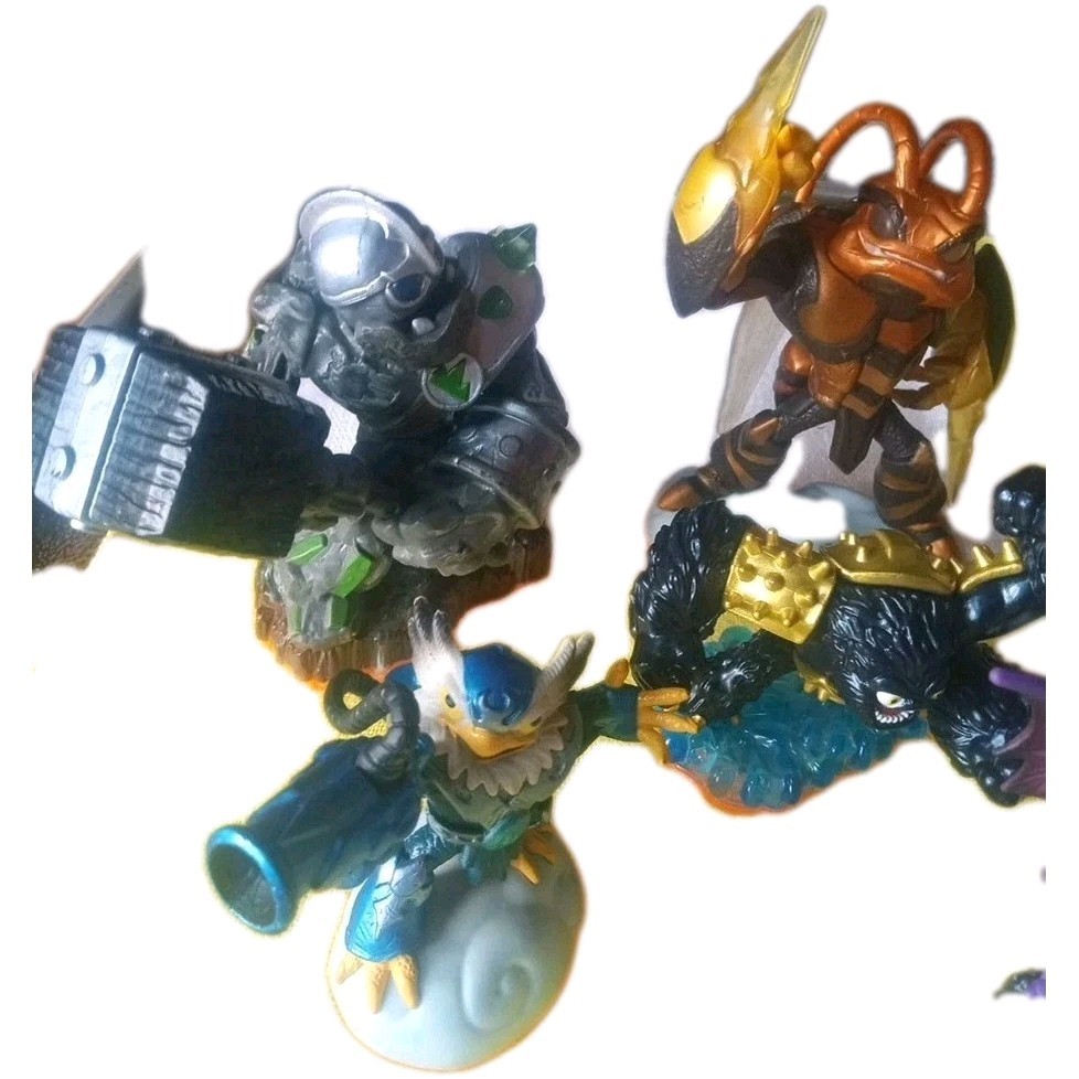 Skylanders 2012 Giants 6 Bundle: (orange base)Spyro, Crusher ,Stump Basher