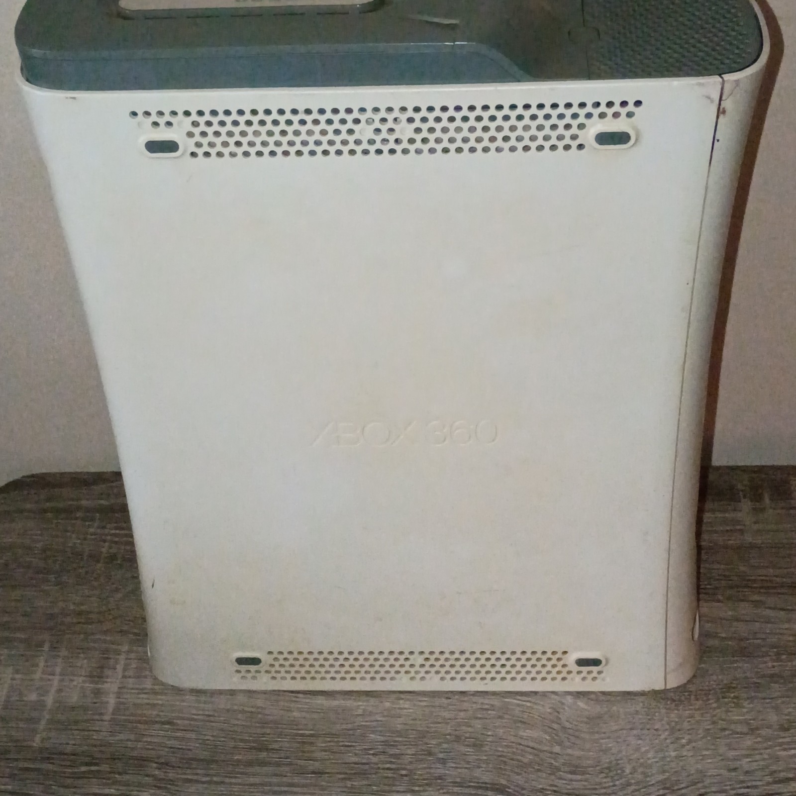 Microsoft Xbox 360 Home Console 60GB HDD HDMI USB-A NTSC 1080p White/Gray