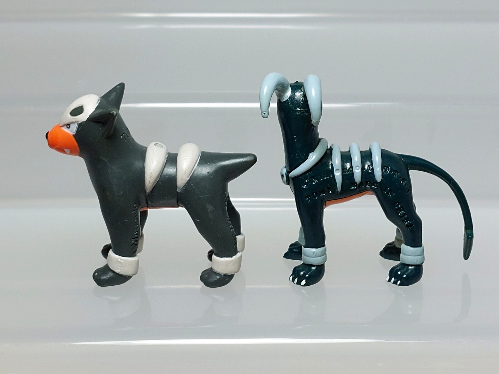Houndoom Houndour Pokemon Monster Collection Figure Tomy Japan V03 1.6-1.8in
