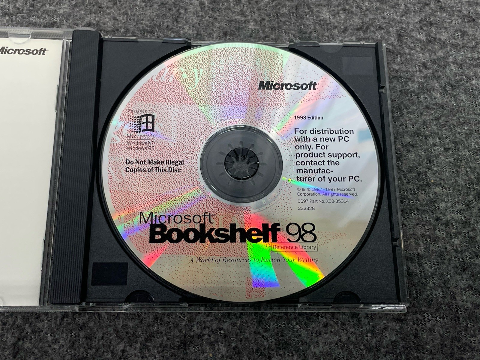 Vintage PC Lot of 7 Windows Software, CD-ROM Windows 95/98/XP