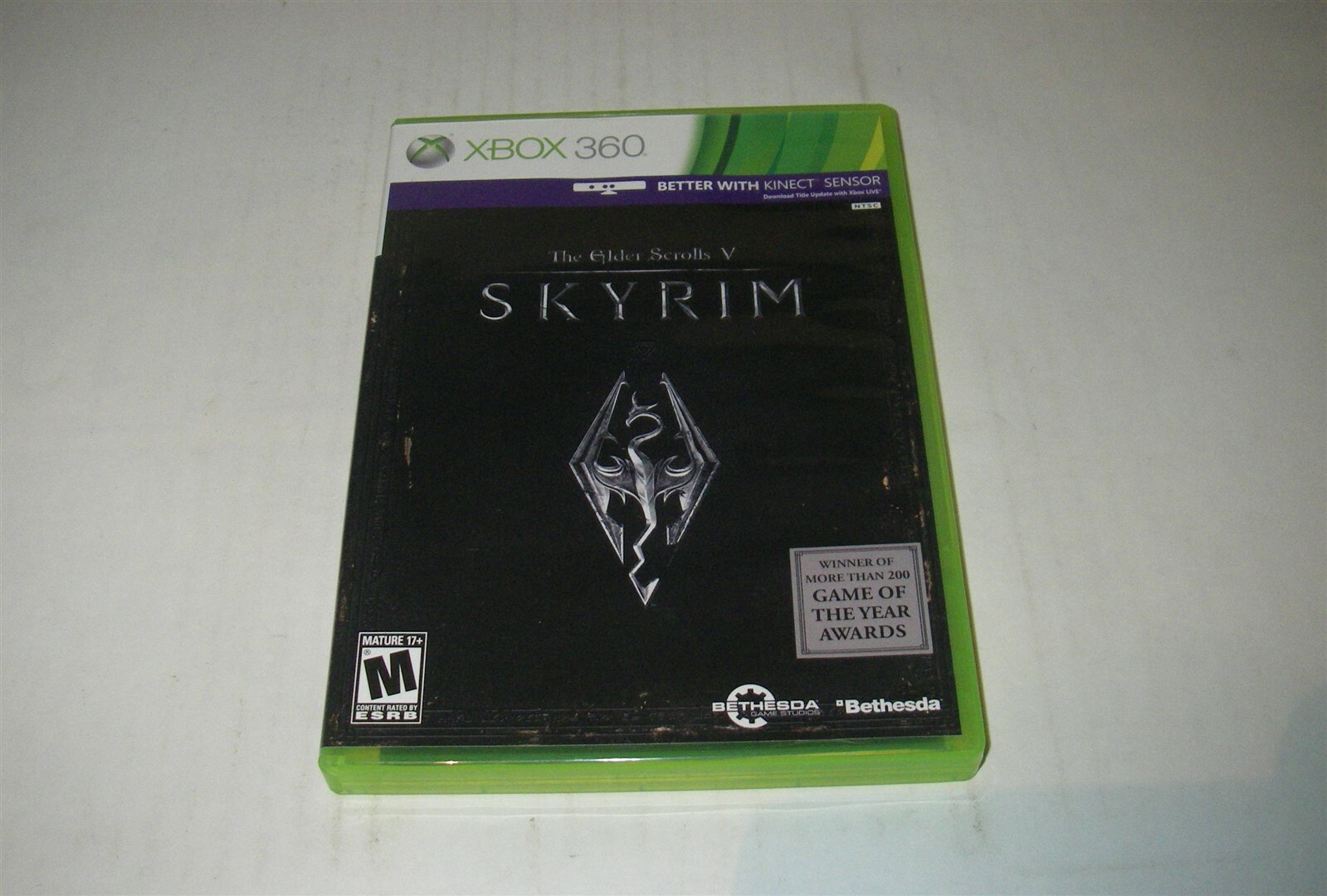 XBOX 360 SKYRIM BETTER WITH KINECT COMPLETE GAME