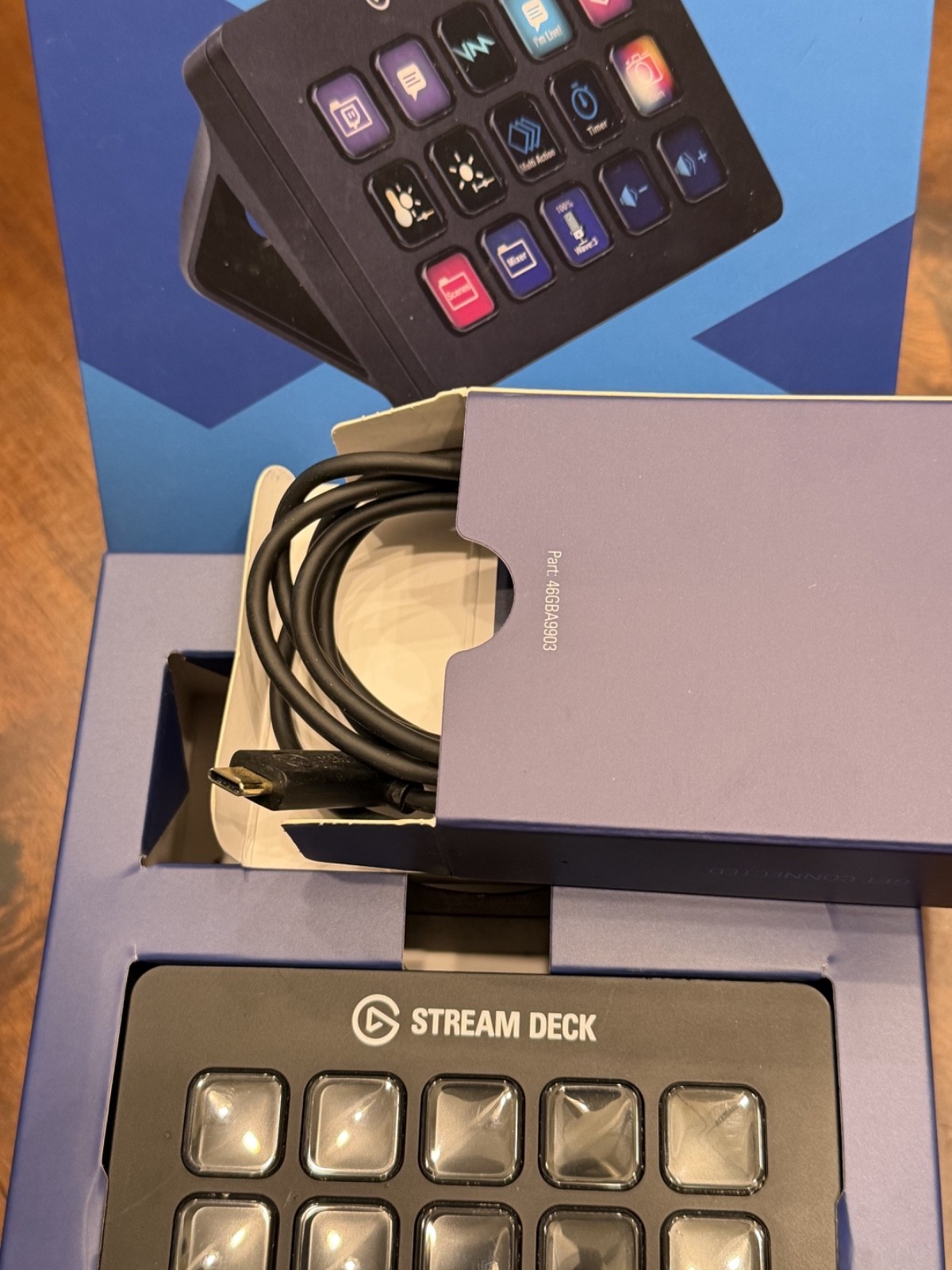 Elgato Stream Deck Live Content Creation Controller – Black, 15 Keys MK2