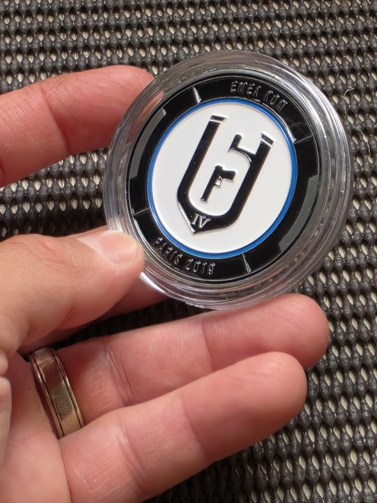 Ubisoft Rainbow Six Siege Paris 2019 Kick Off Meeting Challenge Coin Rare R6S
