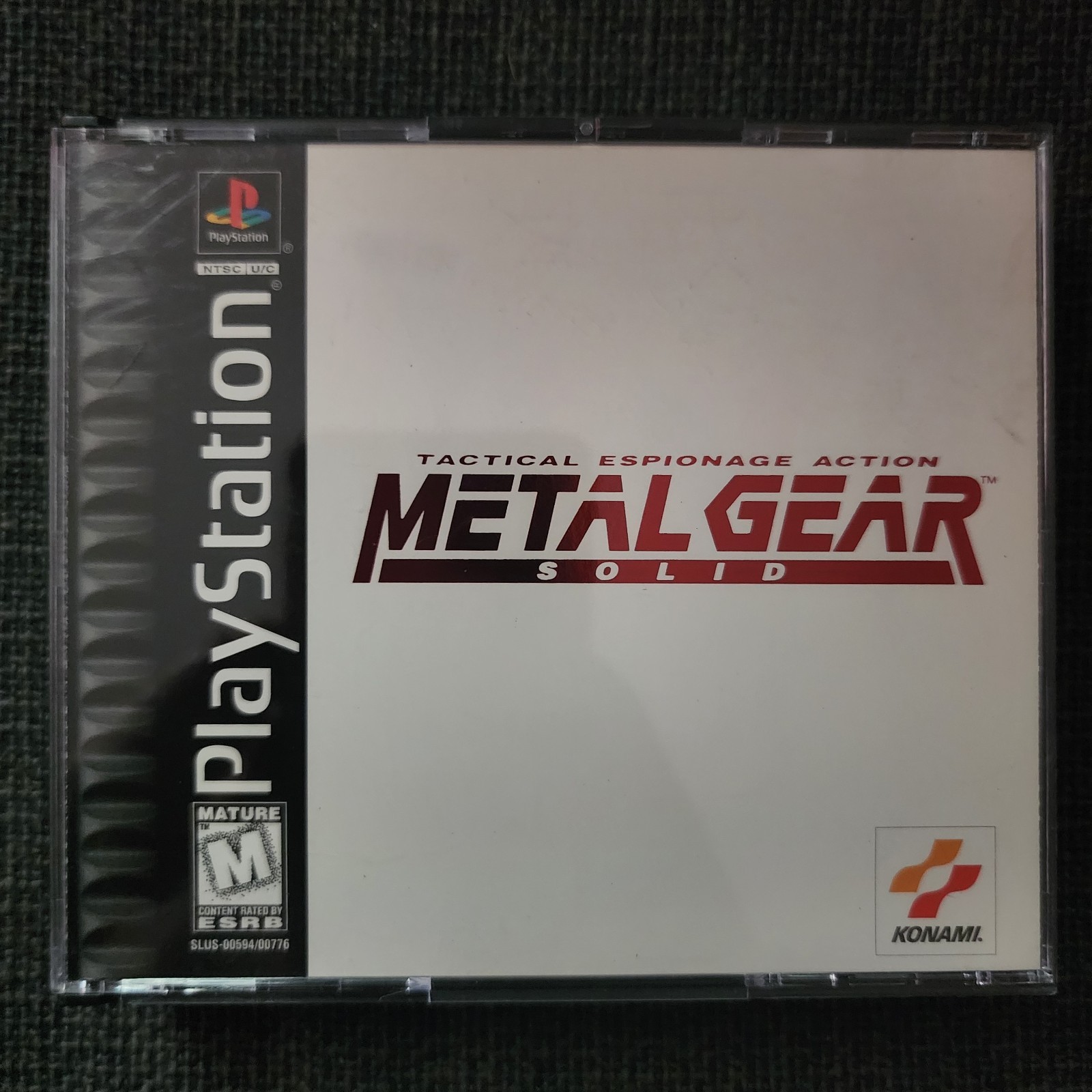 Konami Metal Gear Solid Sony PlayStation CIB W/ REG CARD TESTED