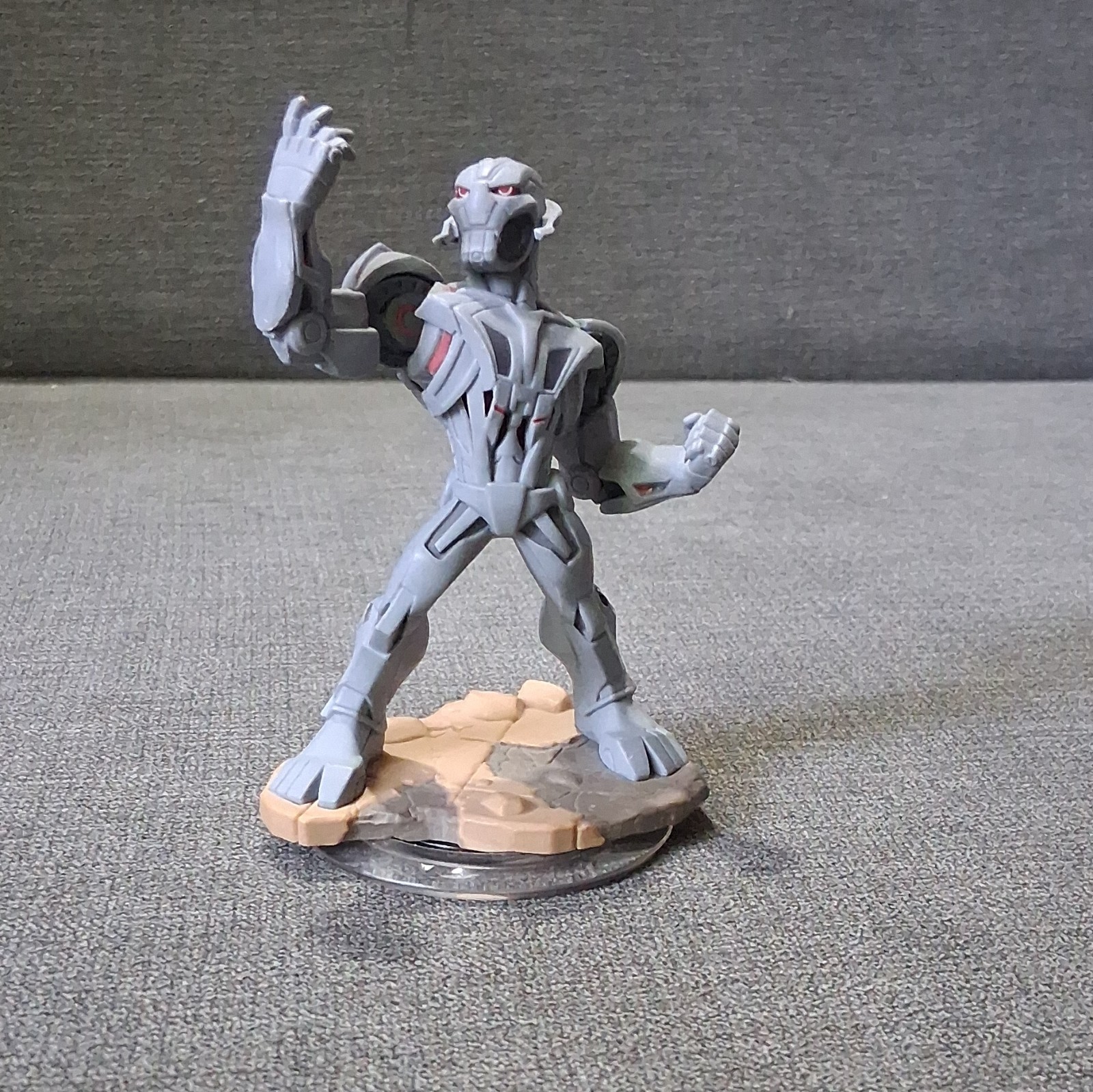 Disney Infinity 2.0 Marvel Figure Lot Thor Hulk Iron Man Captain America