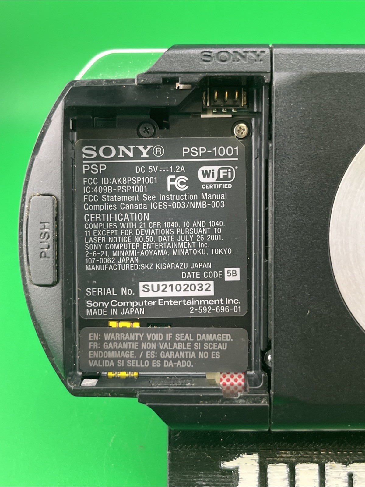 Sony PSP Console Only PSP-1001 Handheld For Parts Or Repair. (T04)