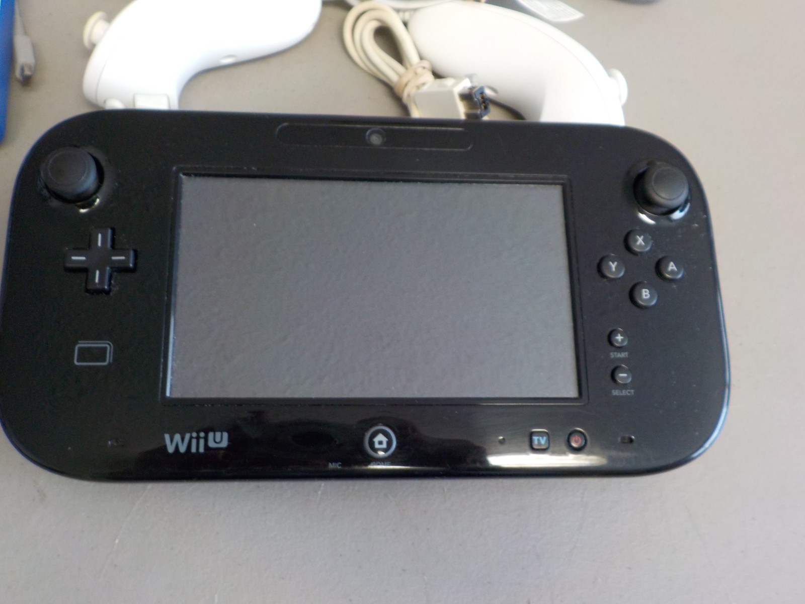 Nintendo Wii U 32GB Console (WUP-101) Gamepad Bundle + OEM Cables, Controllers