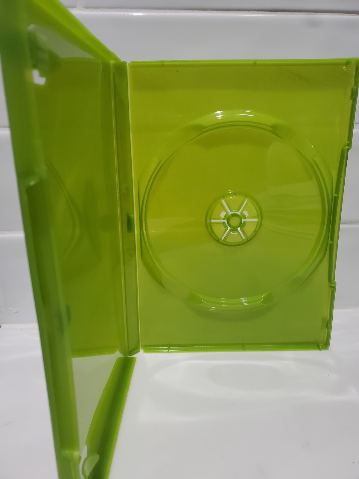 Halo 2 – Replacement Xbox Cover and Case. NO GAME!!