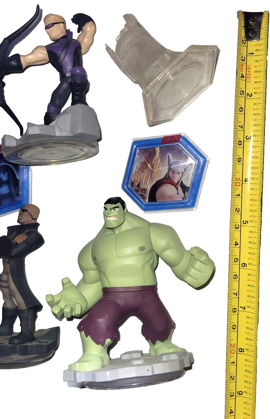 Disney infinity lot: Ironman Tower Hulk Nick Fury Captain America Thor Hawkeye