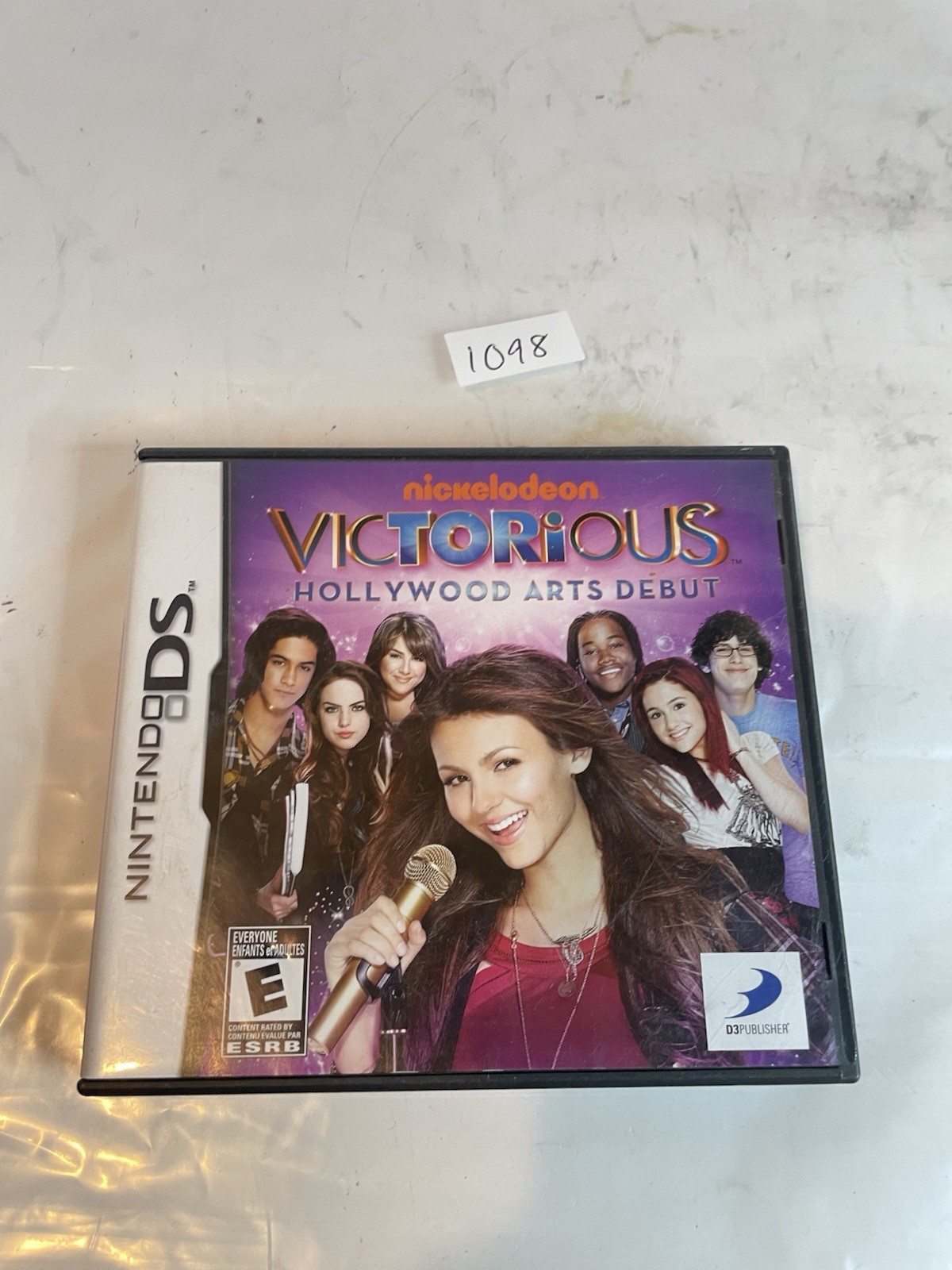 D3Publisher Victorious Hollywood Arts Debut Nintendo DS 2011 w/ Manual Case