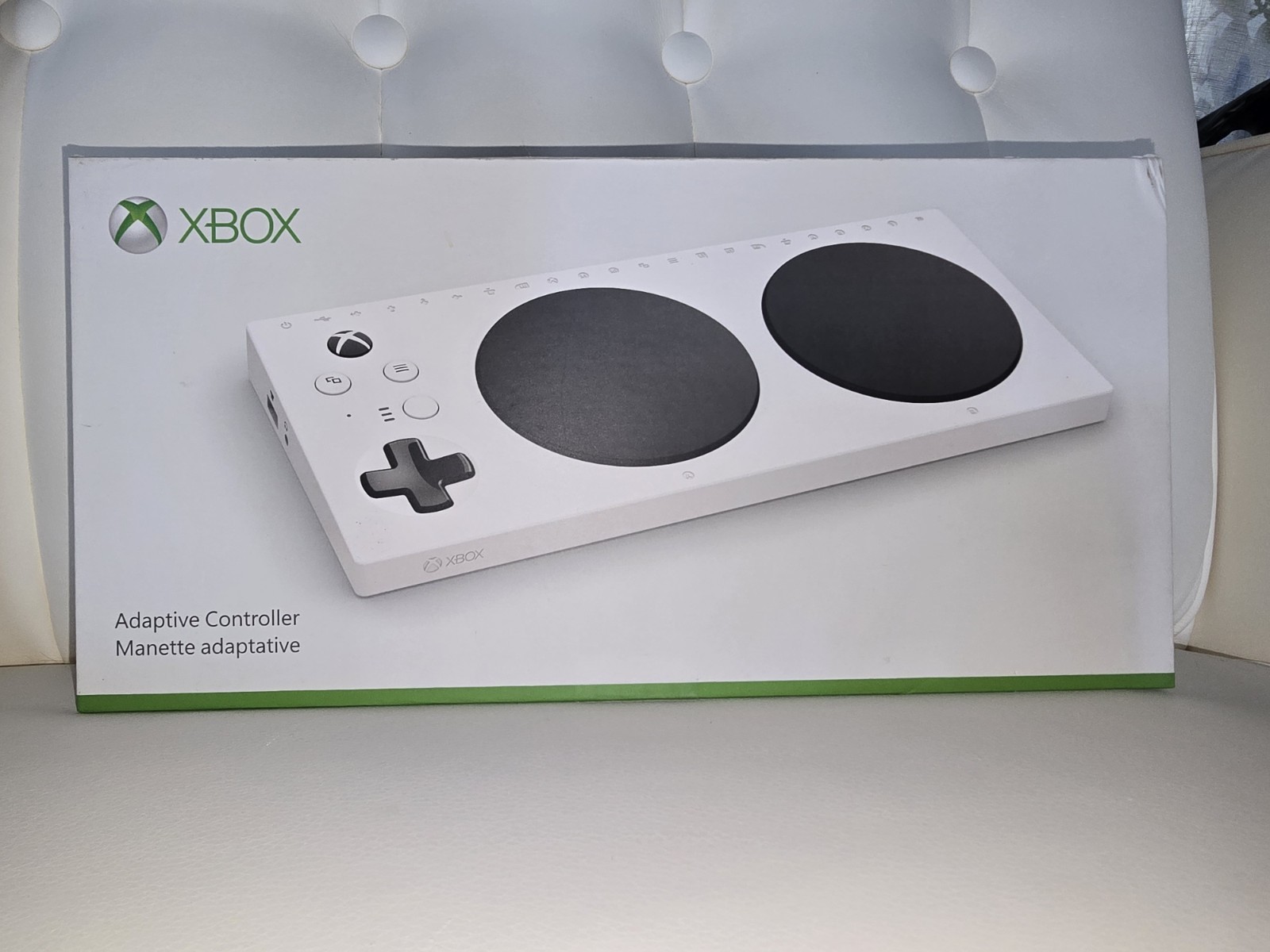 Microsoft Xbox Adaptive Controller + Logitech Adaptive Gaming Kit & Case