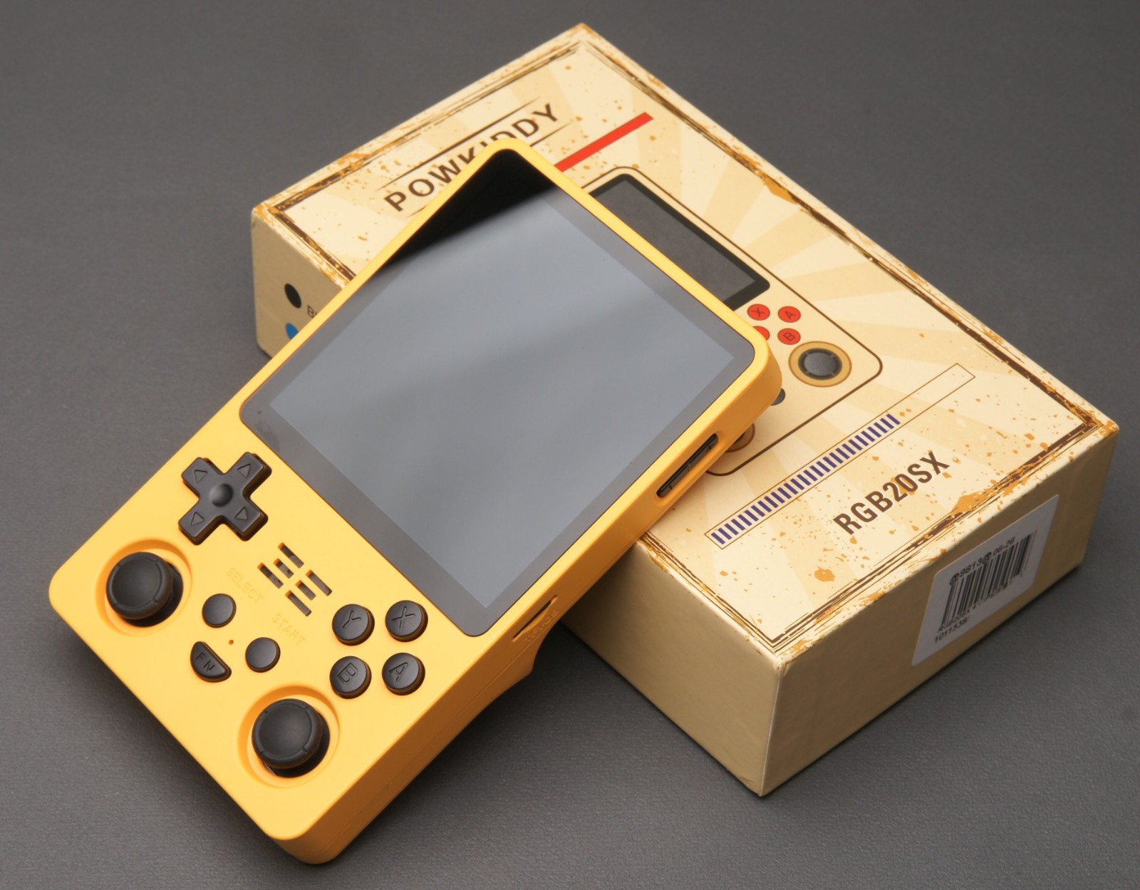 Powkiddy rgb20sx – retro hand hald game console – 64gb SD card – EXCELENT !