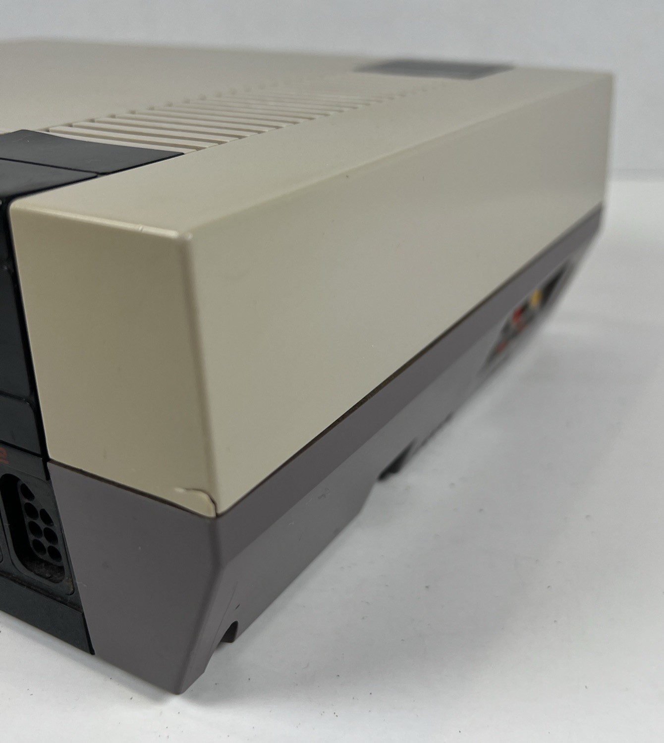 Nintendo NES Console Bundle – 7 Games – 2 Controllers – Tested And Working