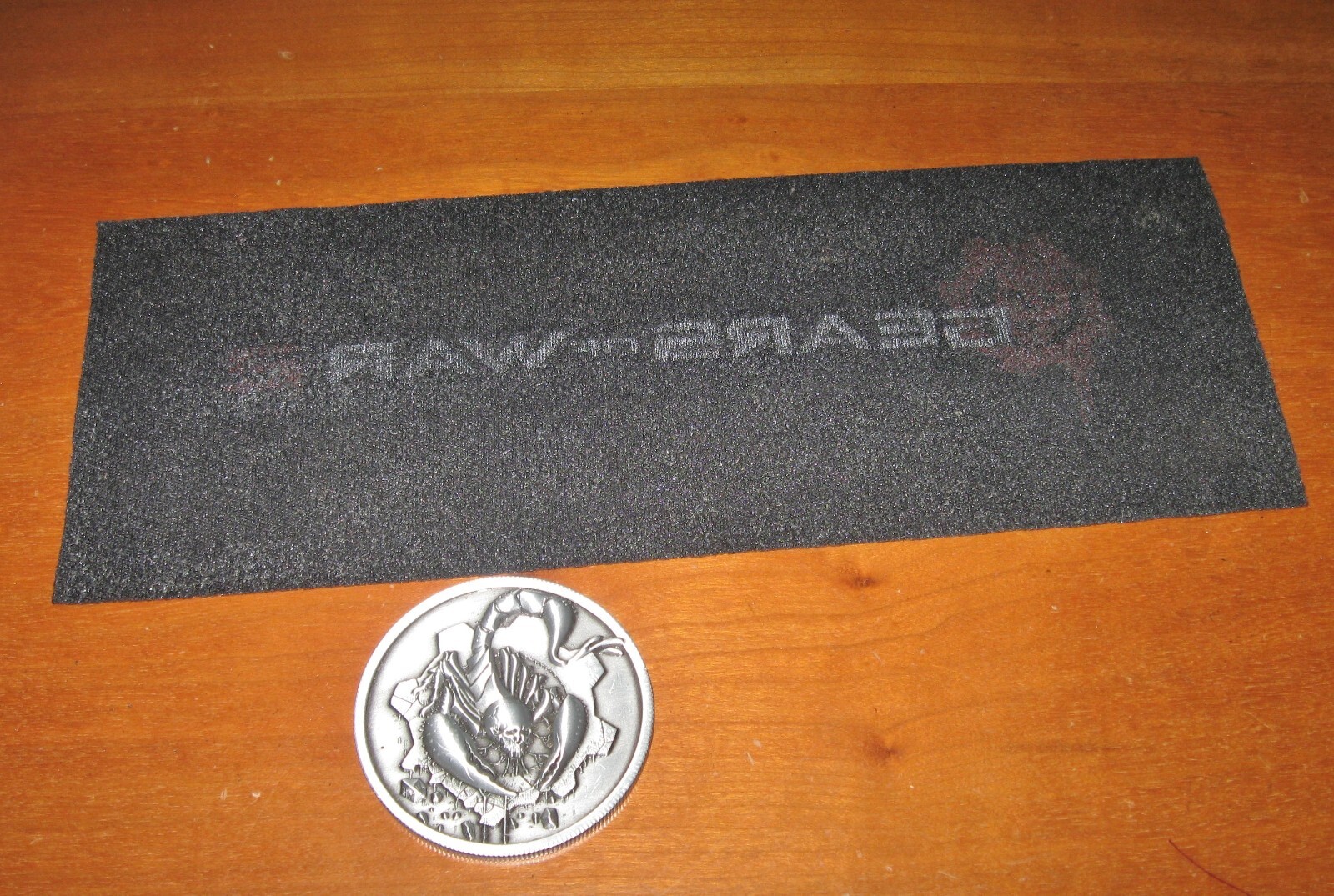 Gears of War 2 Fabric & Gears 5 Challenge Coin Hybrid Skeleton Scorpion Image