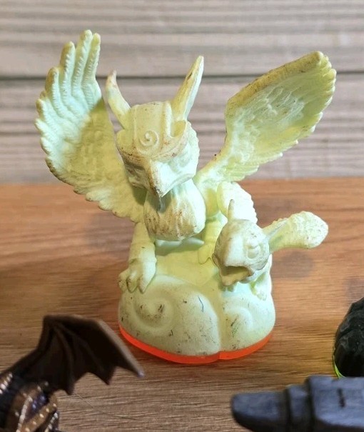 Activision Skylander Figures Lot of 6! Lava Barf Fire Kraken Scorp Flashwing M11