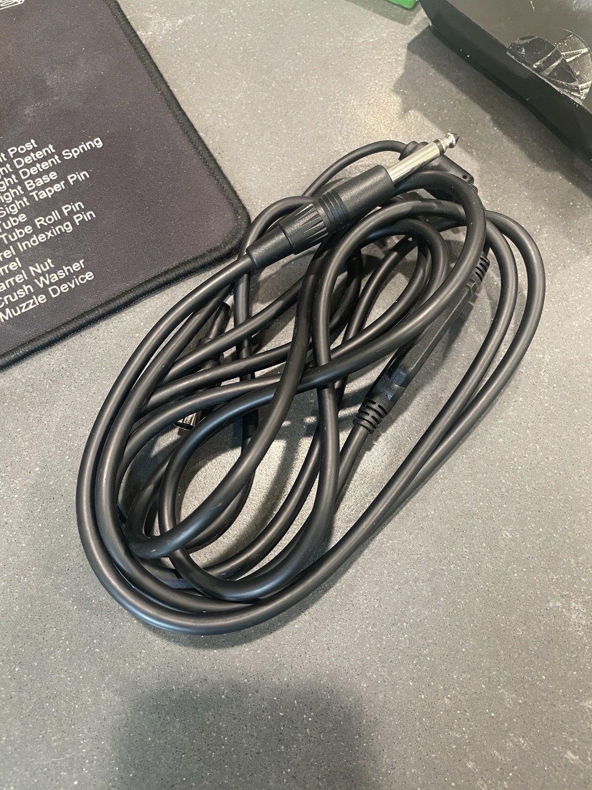 Rocksmith 2014 Edition Remastered (Xbox One) with Real Tone Cable & Original Box