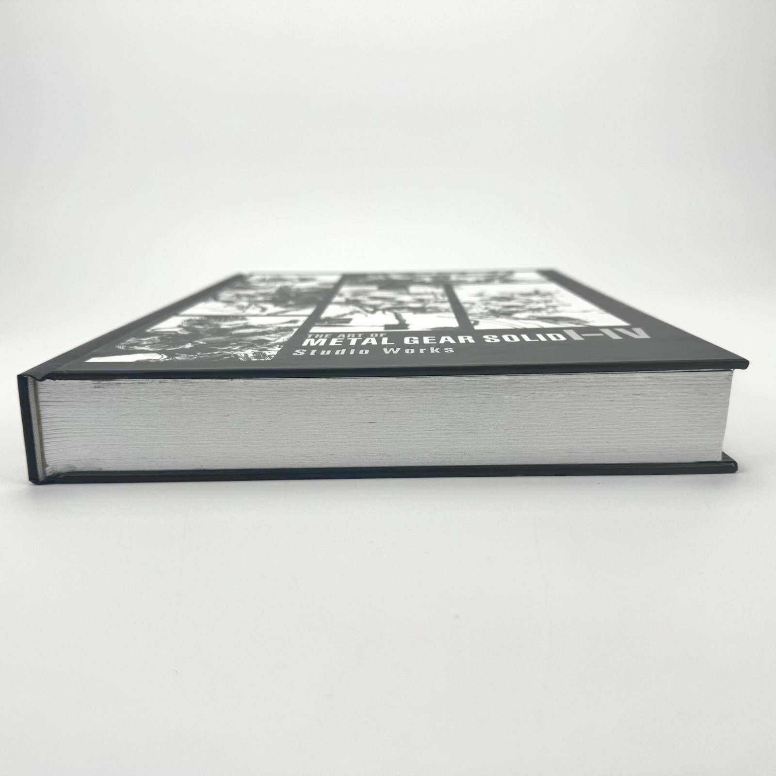 Dark Horse Studio Works & Gallery Works the Art of Metal Gear Solid I-IV – GOOD
