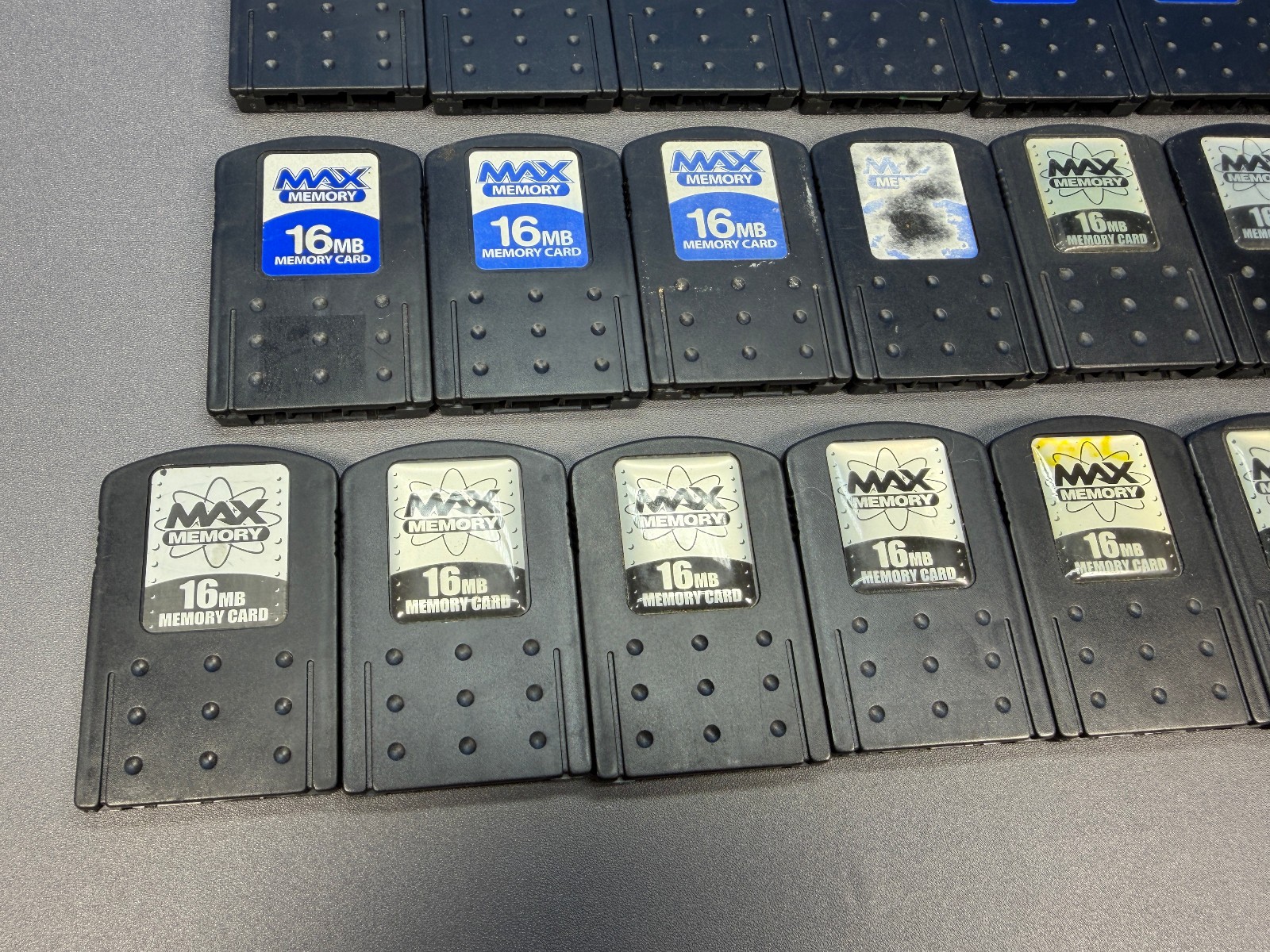 PS2 PLAYSTATION 2 LOT OF 25 MAX MEMORY CARD CARDS 16MB 32MB 64MB AS IS