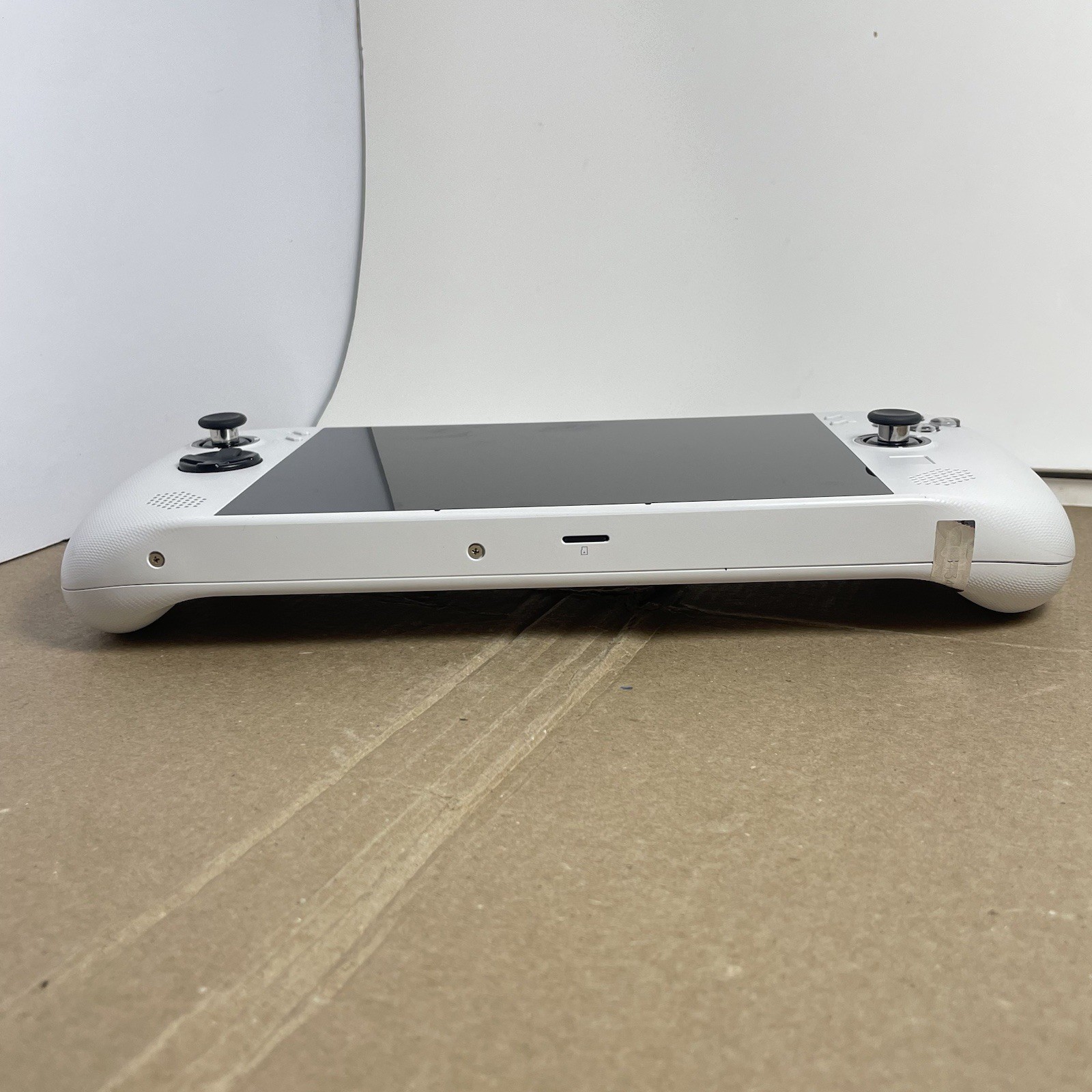 Lenovo Legion Go S Z1 Extreme 32GB Ram White. (Windows OS) No Charger. READ