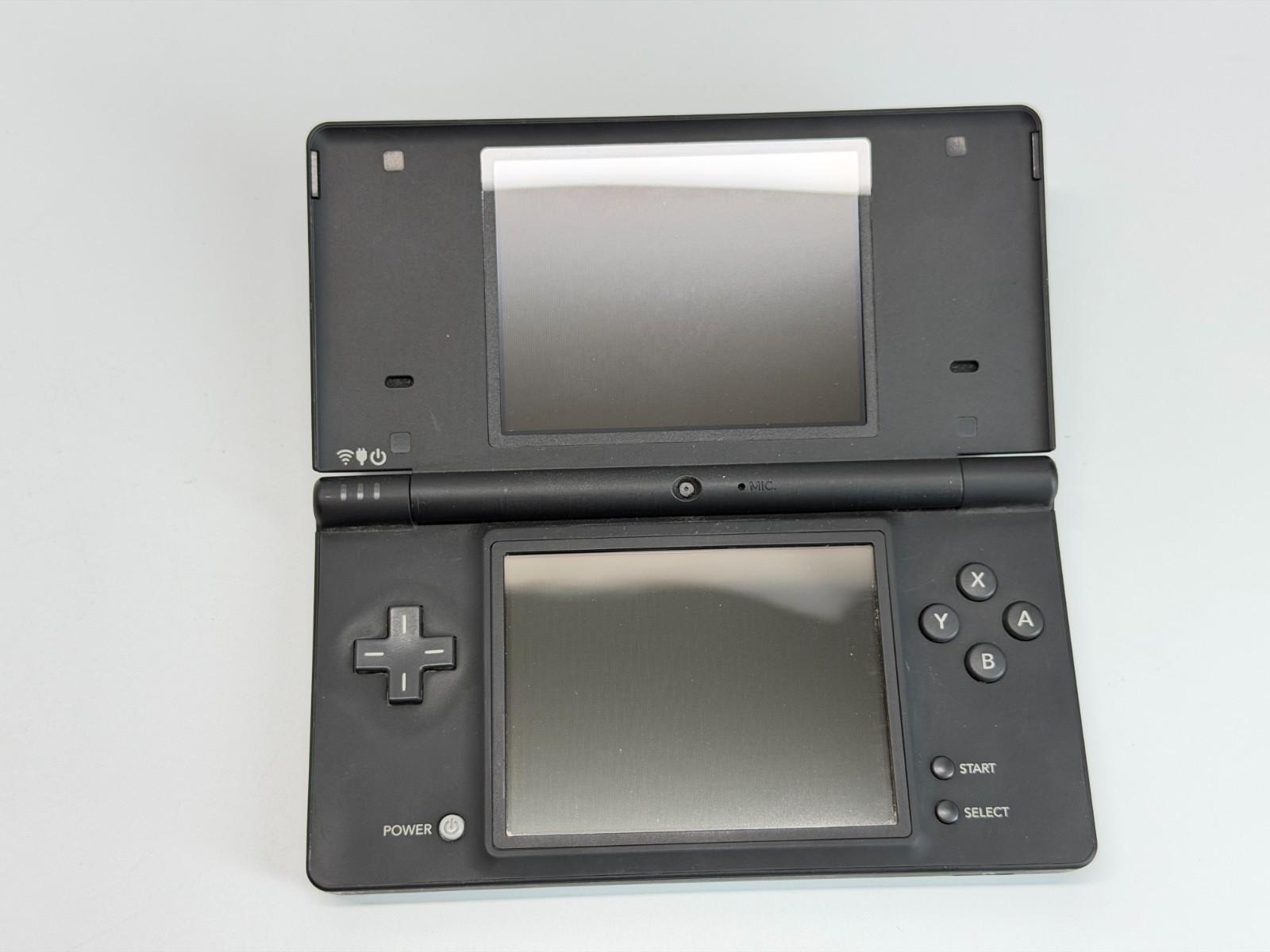 Nintendo DSi Matte Black Handheld System Bundle w/ 6 Games & Charger * Tested