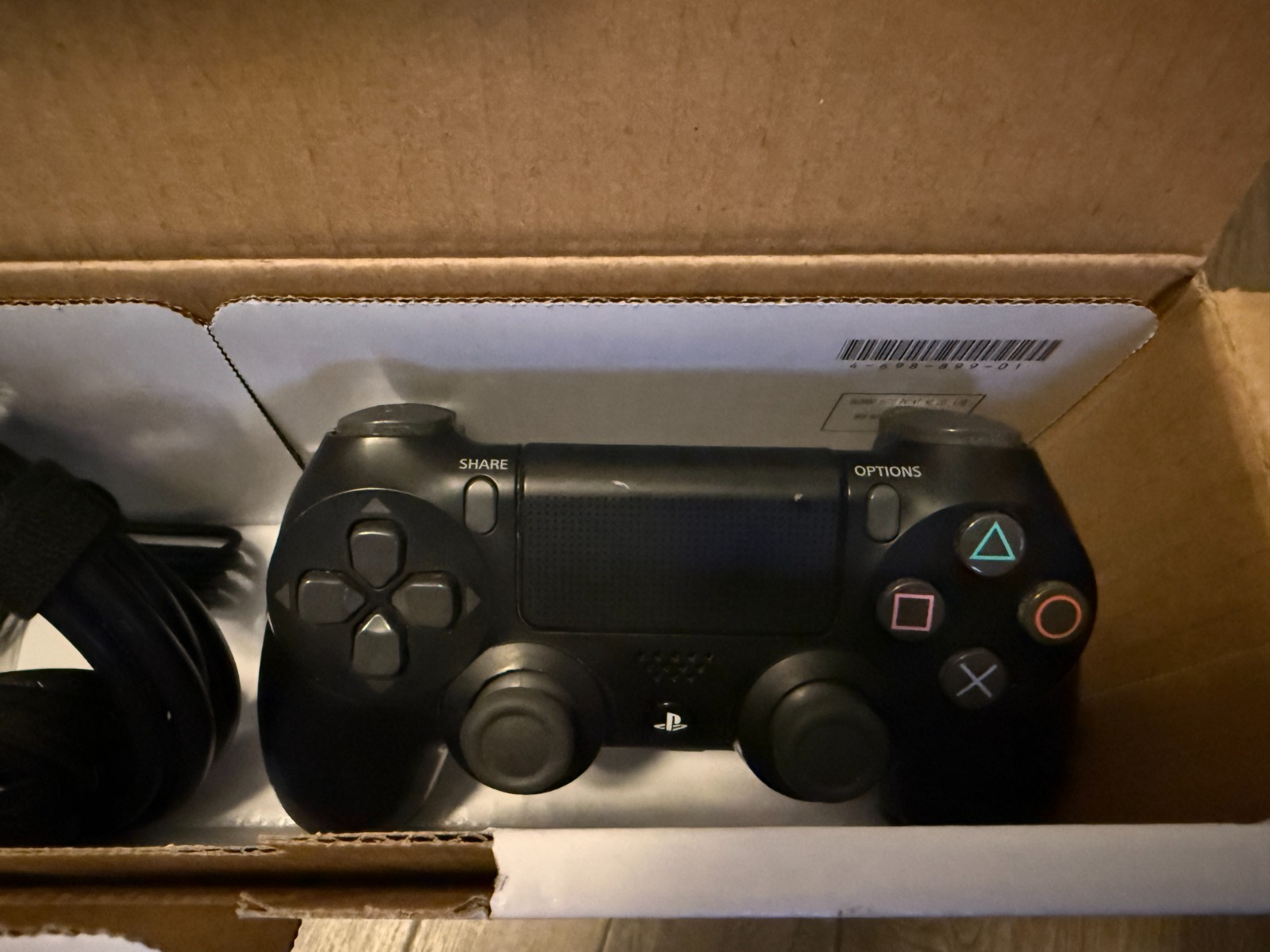 Spider-Man Playstation 4 PS4 Slim 1TB CIB w/ 2 Controllers Tested Firmware 11.00