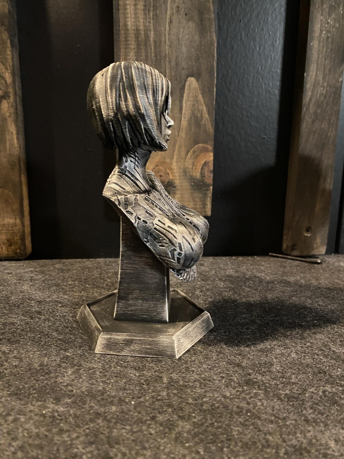 Halo Cortana Statue 6in
