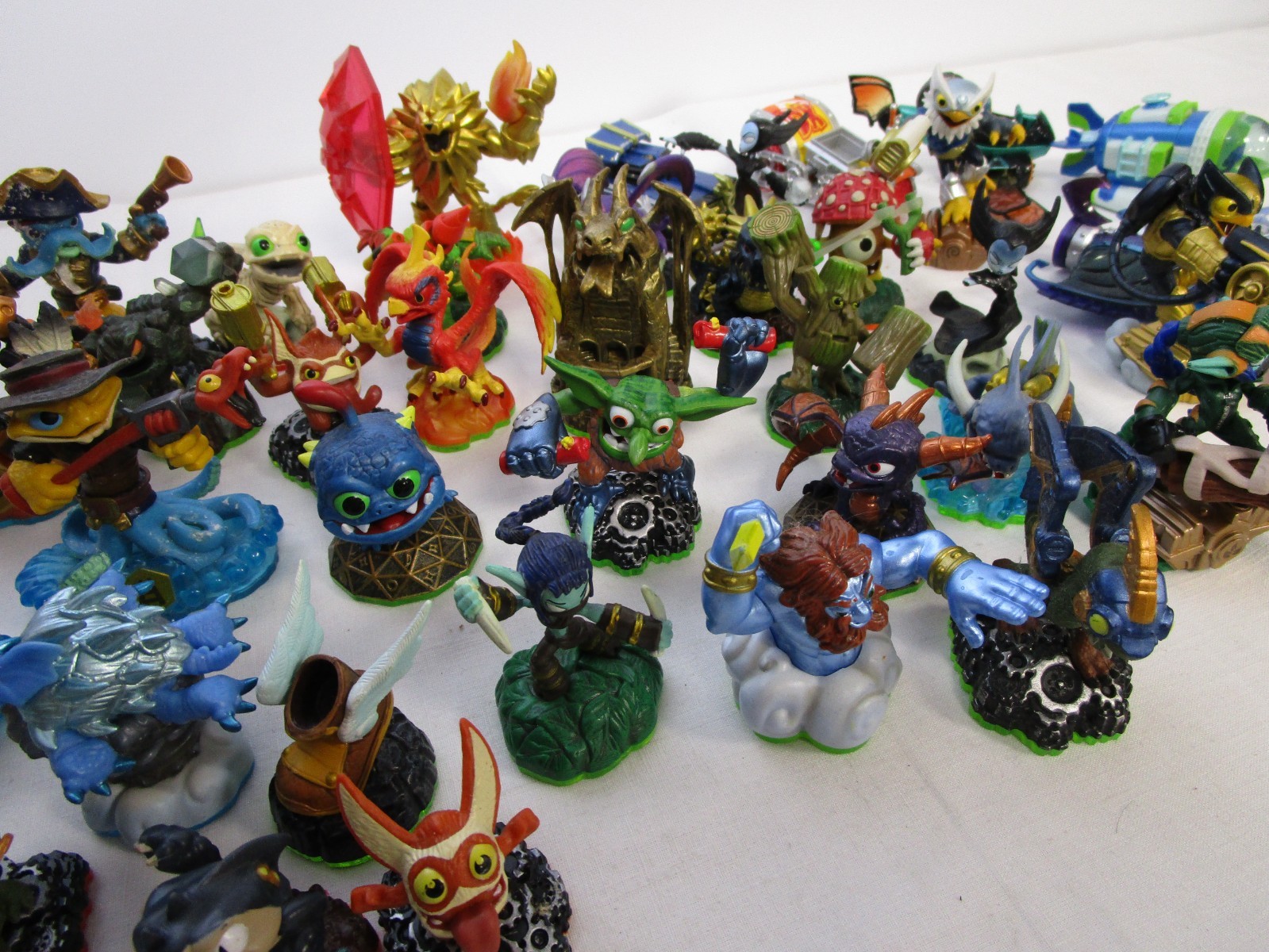 HUGE Skylanders Lot 45+ MIXED TOY VARIOUS LINES/COLLECTIONS PORTALS +Bag 2011-15