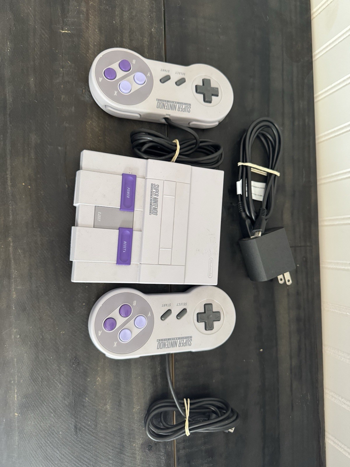 Nintendo Super NES Classic Edition Mini Console CLV-201 w/2 Controllers no box