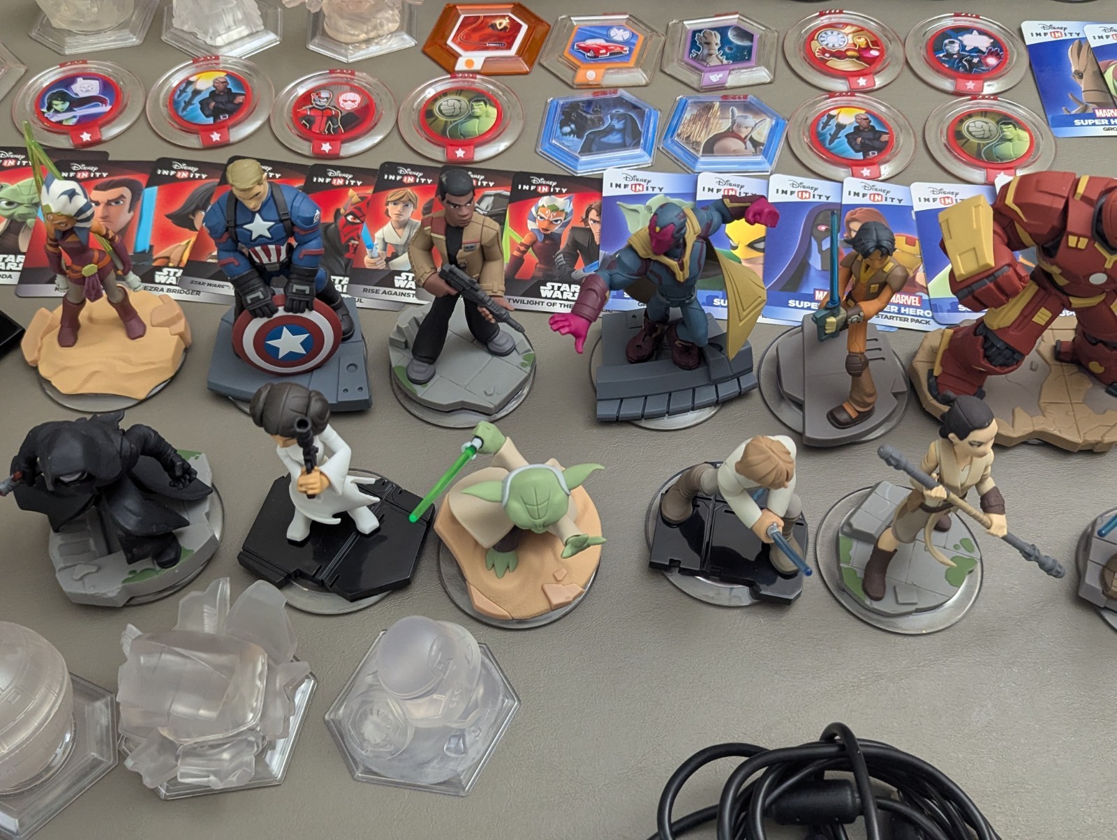 Huge Disney Infinity 2.0 & 3.0 Lot PS4 Game, Portal, 38 Figures, 14 Discs, Cards